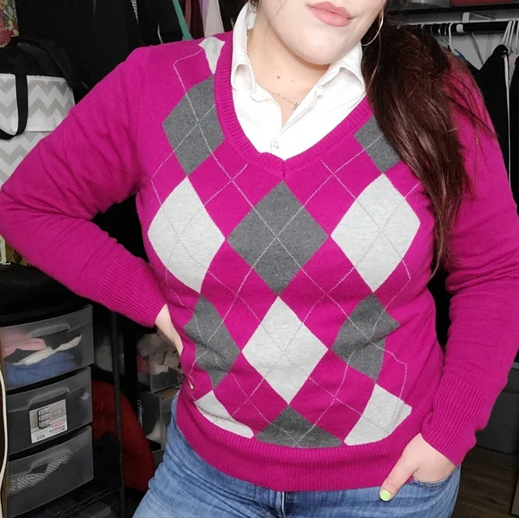 Maroon argyle Merona sweater (without collared shirt), size L